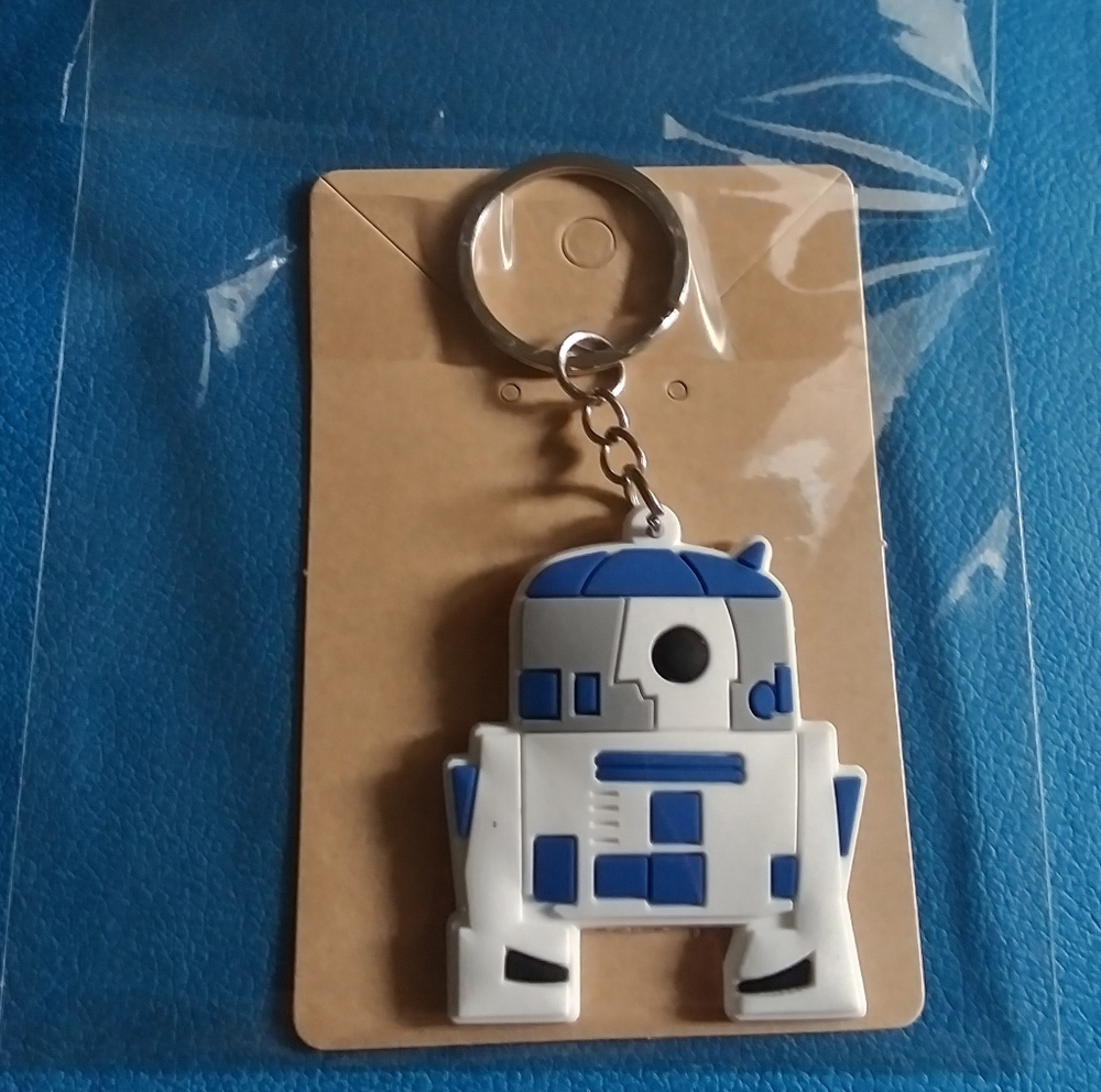 Star Wars R2-D2 Keychain - Picture 4 of 4